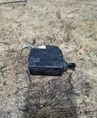 Tailgate/trunk/boot lock/catch/latch