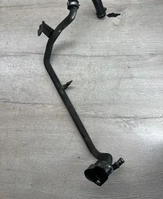 Land Rover Discovery 3 - LR3 Engine coolant pipe/hose 4H2Q6A886BC