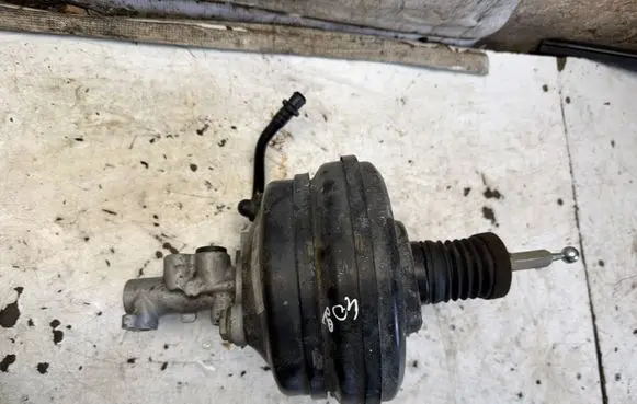 Audi A6 S6 C5 4B Brake booster 4B3612105A