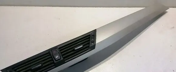 BMW X1 E84 Dash center air vent grill 2991701