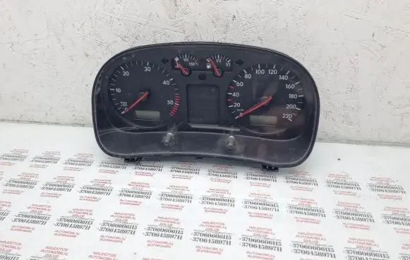 Volkswagen Golf IV Speedometer (instrument cluster) 1J0919881D