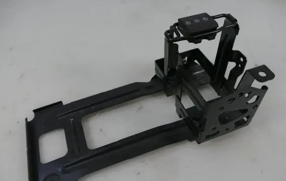 Battery bracket
