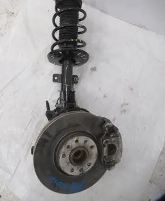Peugeot 5008 II Front wheel hub spindle knuckle 9819718680