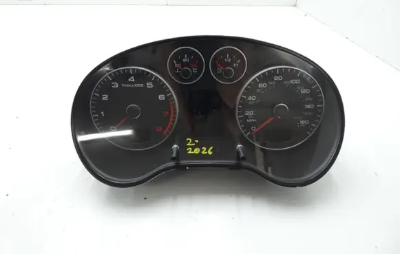 Audi A3 S3 8P Speedometer (instrument cluster) 8P0920982E DQH18006 08301501