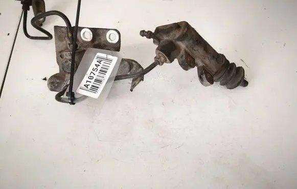 Toyota Corolla Verso E121 Clutch master cylinder 