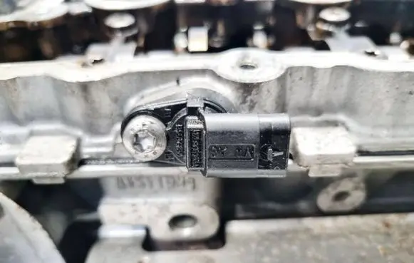 Audi A6 S6 C6 4F Camshaft position sensor 07L905163A