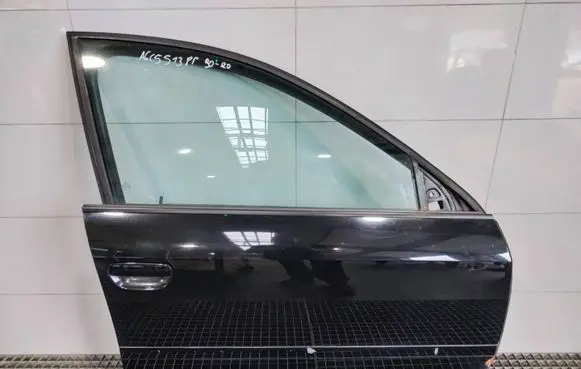Audi A6 S6 C5 4B Front door