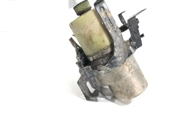 Volkswagen Polo IV 9N3 Power steering pump 6Q0423156AB