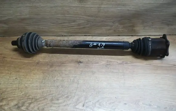 Volkswagen Golf Plus Front driveshaft