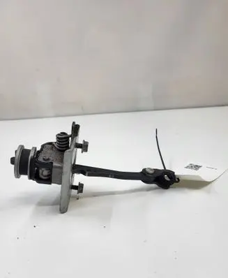 Peugeot 308cc Front door check strap stopper