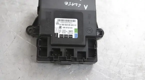Mercedes-Benz A W169 Door control unit/module A1698208526