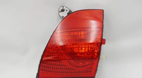 Peugeot 2008 I Rear/tail lights 2NR009774 9683074580 163309