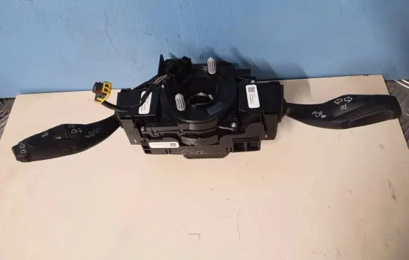 Ford Focus Wiper turn signal indicator stalk/switch AV6T13335AE F1ET13N064AC F1ET17A553BA