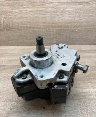 Audi A6 S6 C6 4F Fuel injection high pressure pump 059130755E 0445010090