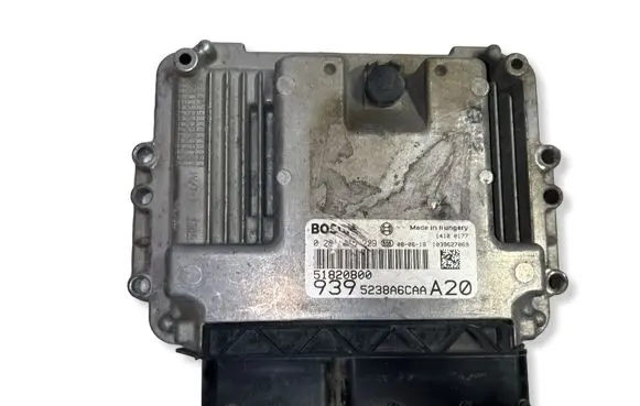 Alfa Romeo 159 Engine control unit/module ECU 51820800