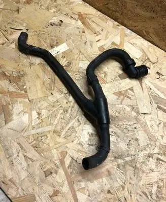 Opel Insignia A Engine coolant pipe/hose