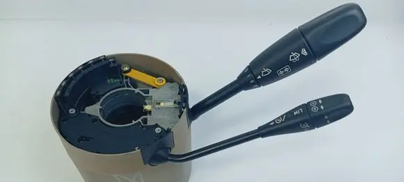 Mercedes-Benz E W211 Steering wheel column trim A2115400845