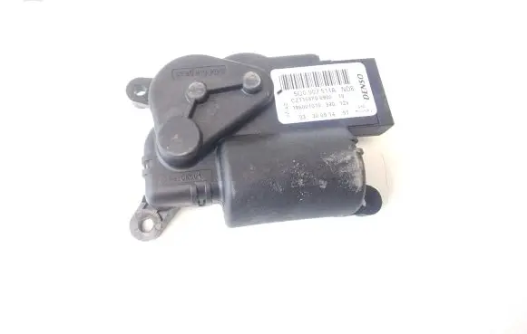 Volkswagen PASSAT B8 Air flap motor/actuator 5Q0907511A