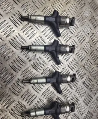 Fuel injectors set