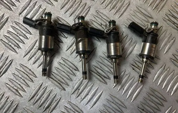 Hyundai i30 Fuel injector 9041090013 19001851