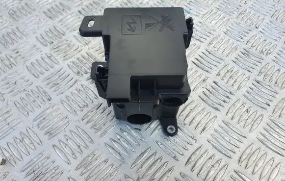 Nissan Juke II F16 Fuse box cover PU7082