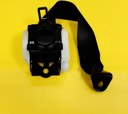 Mercedes-Benz C W203 Rear seatbelt 6057201