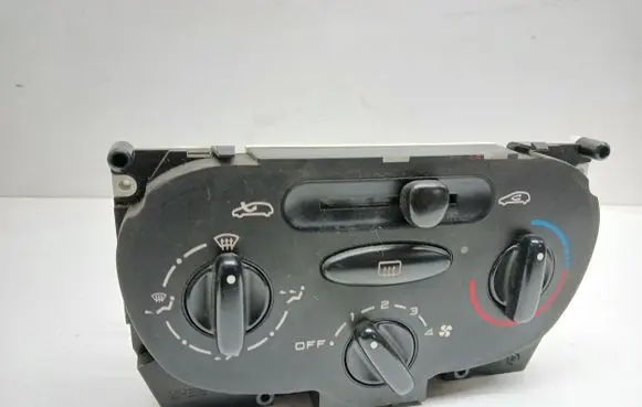 Peugeot 206 Climate control unit
