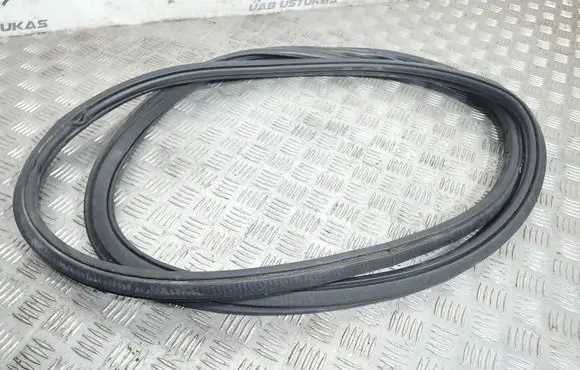 Trunk rubber seal (body)