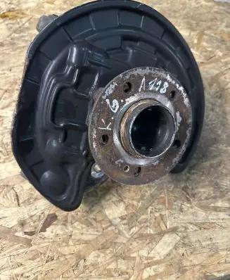 Mercedes-Benz CLA C118 X118 Rear wheel hub