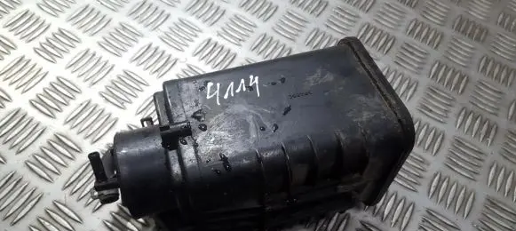 Active carbon filter fuel vapour canister