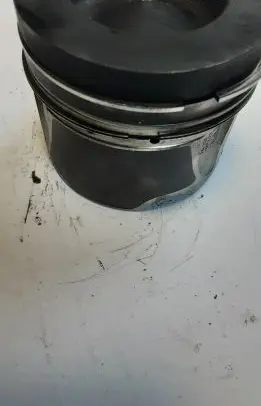 Audi A6 S6 C7 4G Piston 8372T 6R2