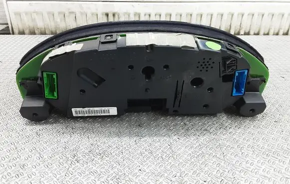 Audi A6 S6 C5 4B Speedometer (instrument cluster) 4B0919860E