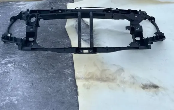 Renault Master III Radiator support slam panel 165553737R 8200657209G