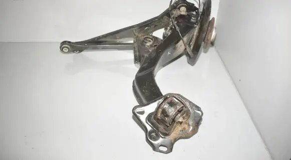 BMW 2 F45 Rear wheel hub 8842879 33308842879 6898963