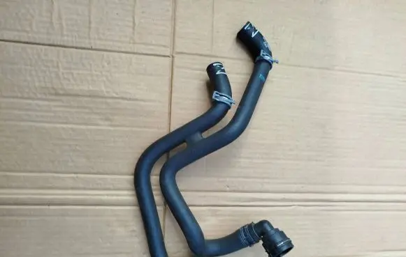 Volkswagen Golf VII Heater radiator pipe/hose 5Q0121156C
