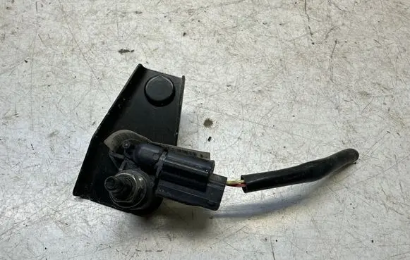 Nissan Juke II F16 Airbag deployment crash/impact sensor YC5A219P174H