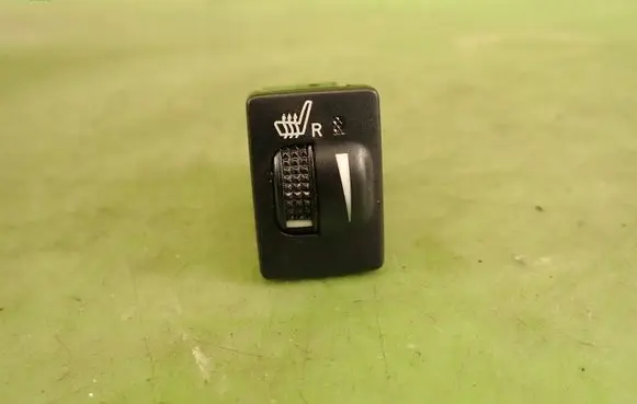 Toyota Avensis T270 Seat control switch 