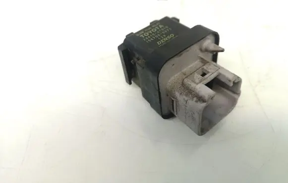 Lexus IS 220D-250-350 Glow plug pre-heat relay 2861067010 1567000671 2860126020