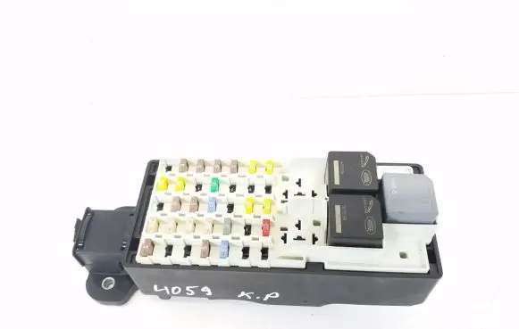 Jaguar XE Fuse module