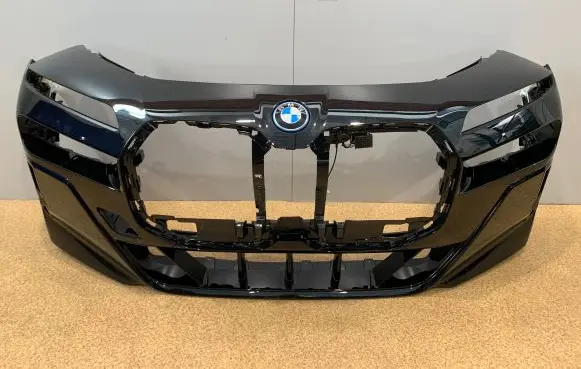 BMW 7 G70 Front bumper