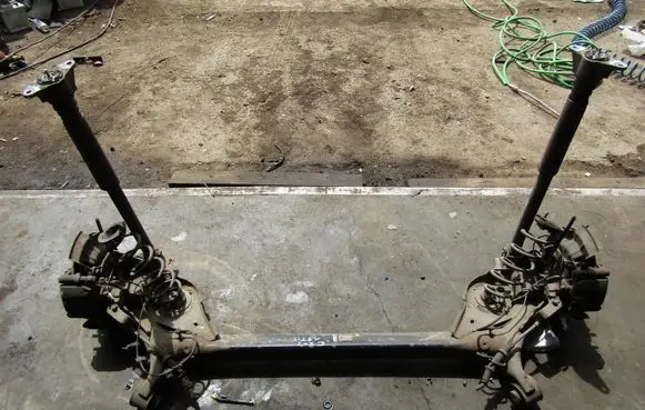 Mazda CX-3 Rear axle beam 1043