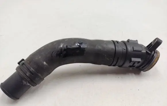 Jaguar XF X250 Engine coolant pipe/hose