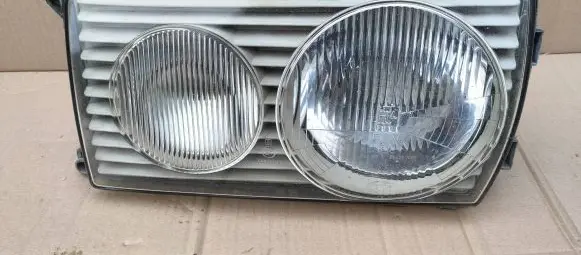Mercedes-Benz W123 Headlight/headlamp 24425R7 1EJ00307503 24425R20