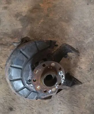 Skoda Octavia Mk2 (1Z) Front wheel hub