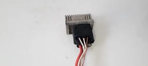 Renault Megane II Glow plug pre-heat relay 7700115076