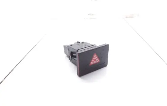 Volkswagen Touareg I Hazard light switch 7L6953235