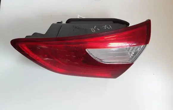 Hyundai i30 Tailgate rear/tail lights 92404A50