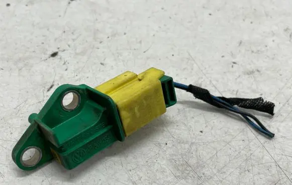 Audi A4 S4 B8 8K Airbag deployment crash/impact sensor 1K0909606C
