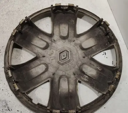 Renault Megane II R15 wheel hub/cap/trim 8200313613