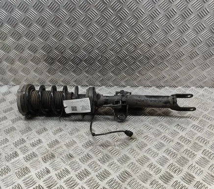 BMW 8 G14 Front shock absorber/damper 6878119
